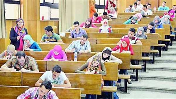 الحكومة تعلن موعد أول امتحان للطلاب