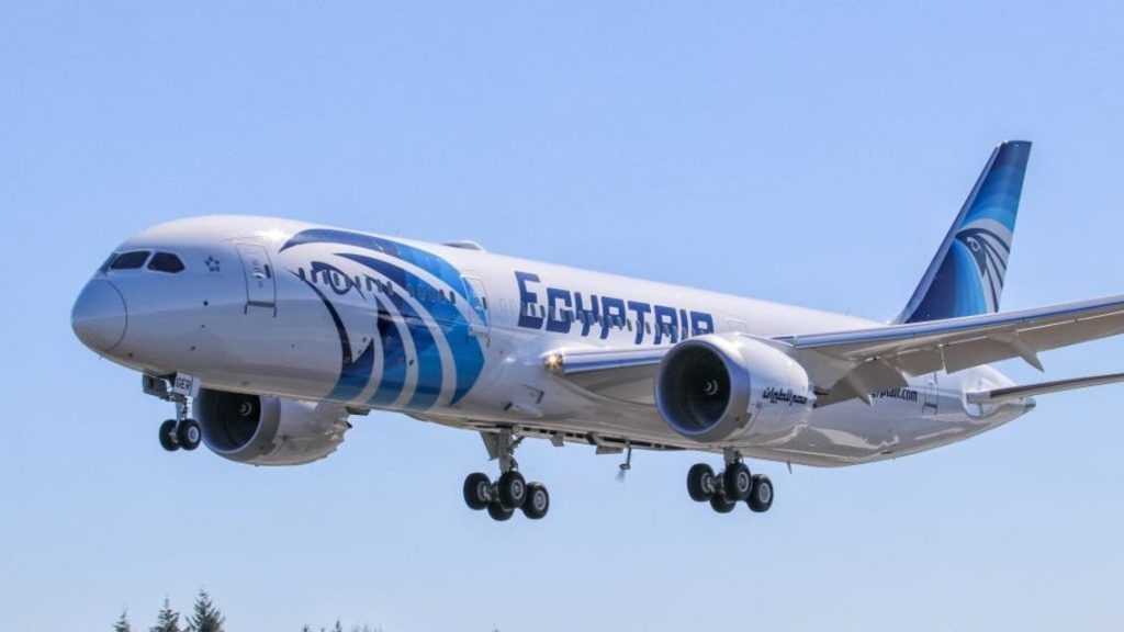 مصر للطيران تسير 87 رحلة جوية لنقل 8500 راكب
