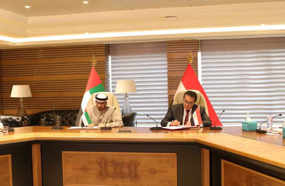 عبدالغفار يستقبل وزير التعليم الإماراتي للتعاون المشترك
