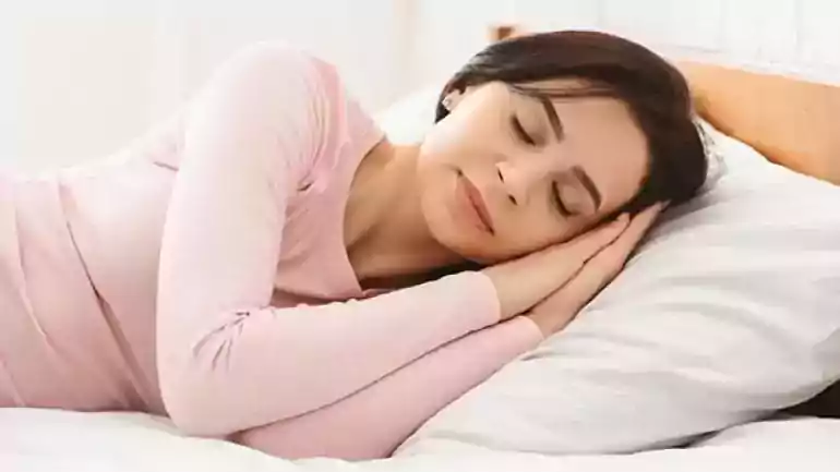 قلة النوم أحد أسباب الصداع.. طرق بسيطة تحسن جودة نومك