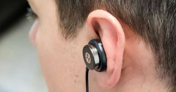 باحثون: أجهزة السمع قد تقلل من خطر الإصابة بالخرف