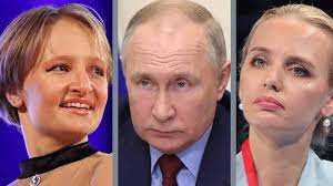 كندا تفرض عقوبات على ابنتي الرئيس بوتين