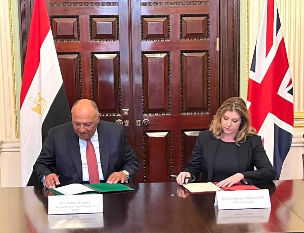 وزيرا خارجية مصر وبريطانيا يوقعان أول قرار مجلس مشاركة