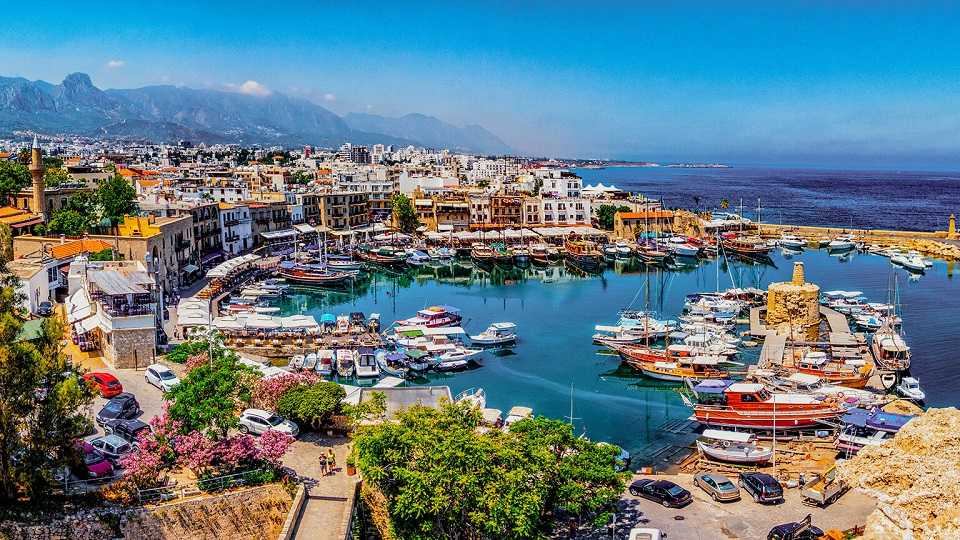قبرص تلغي منصة حجز المواعيد بالإنترنت بسبب شركات السياحة