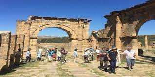 الجزائر يكشف عن 7 مسارات سياحية بولاية بسكرة لتنشيط السياحة