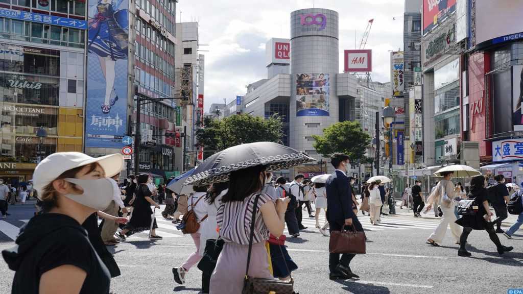 نقص العمالة بقطاع الضيافة يهدد موسم السياحة فى اليابان