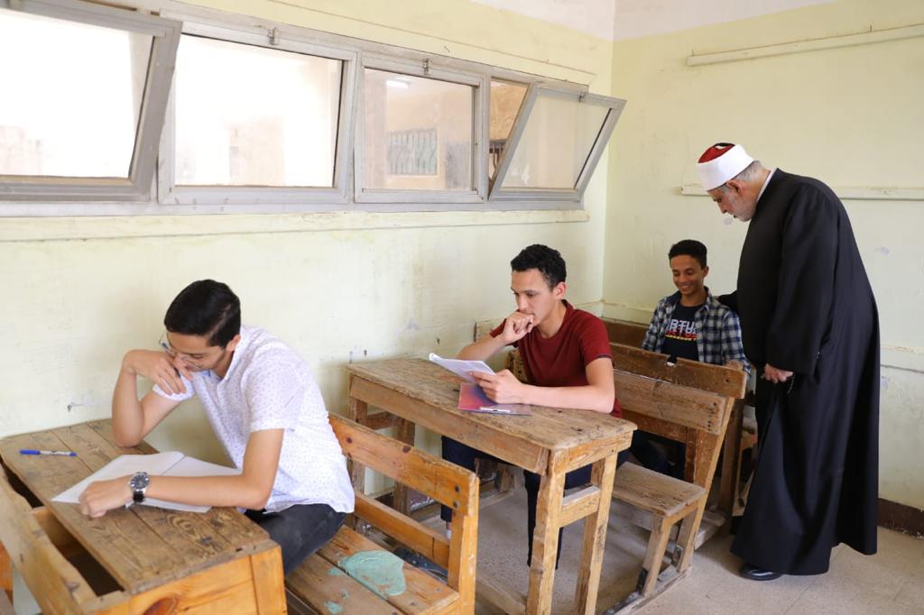 انطلاق امتحانات الفصل الدراسي الأول لصفوف النقل في محافظة القاهرة
