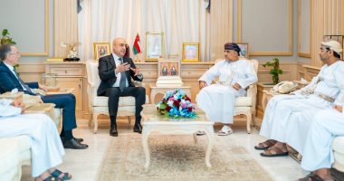 الجزار يلتقى وزير الإسكان العماني لبحث سبل التعاون المشترك