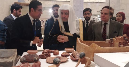 رئيس رابطة الجامعات الإسلامية يزور متحف الحضارة