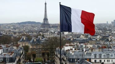 "S&P" تخفّض التصنيف الائتماني لفرنسا بسبب عجز الموازنة